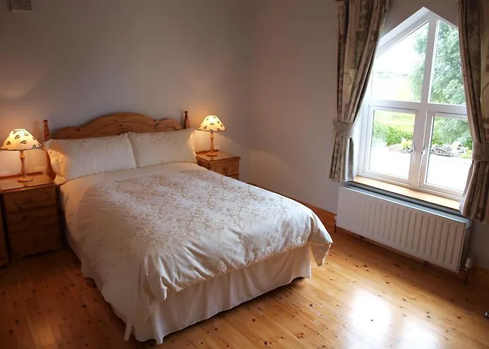 מלון Deerpark House *